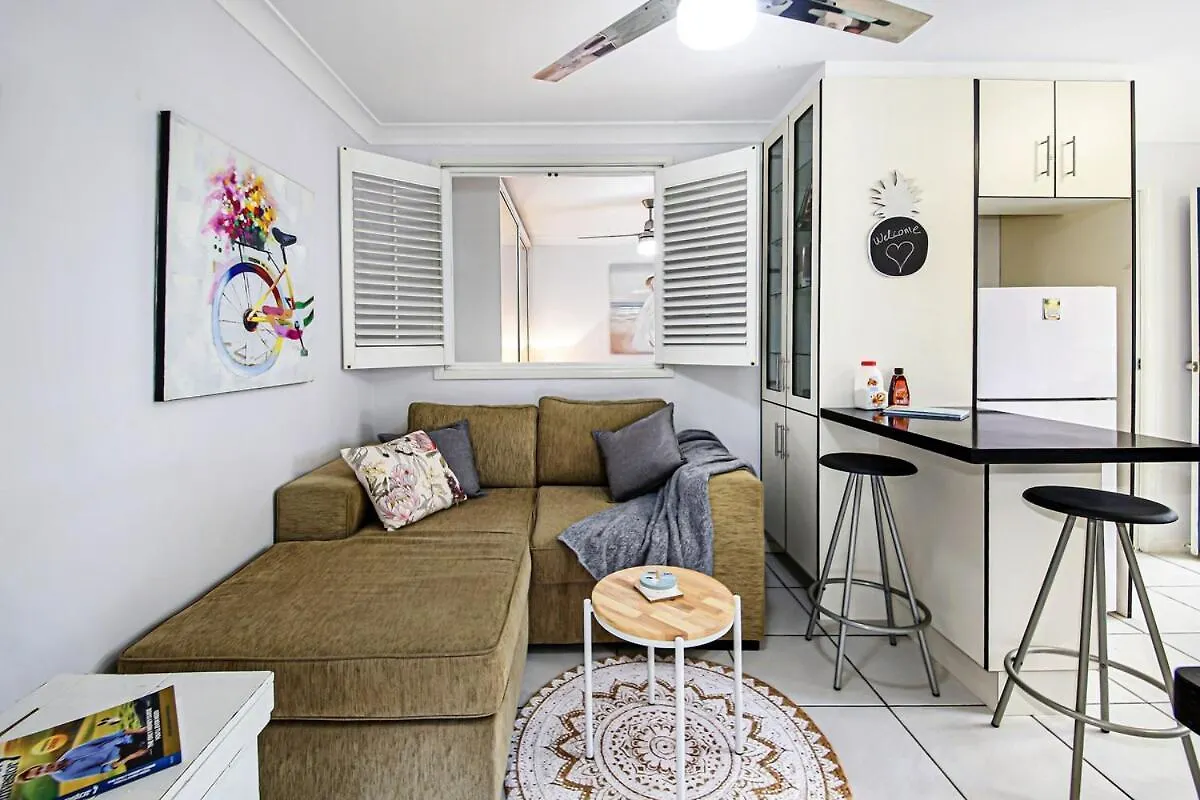 Tiny Comfy Flat With Bikes Διαμέρισμα Coolum Beach